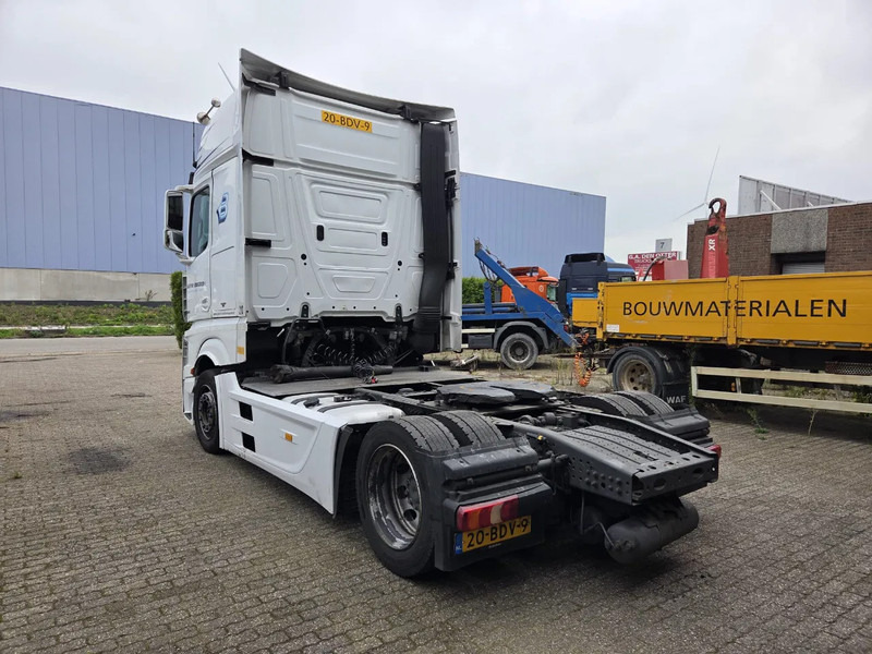 Mercedes-Benz Actros 1842 LS CABINE SCHADE NL TRUCK - Влекач: снимка 4 Mercedes-Benz Actros 1842 LS CABINE SCHADE NL TRUCK - Влекач: снимка 4