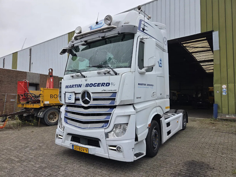 Mercedes-Benz Actros 1842 LS CABINE SCHADE NL TRUCK - Влекач: снимка 1 Mercedes-Benz Actros 1842 LS CABINE SCHADE NL TRUCK - Влекач: снимка 1