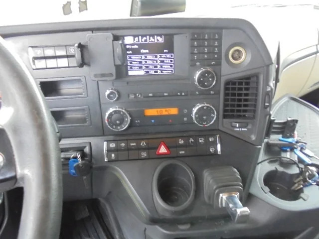 Влекач Mercedes-Benz Actros 1842 LS EUR6: снимка 12