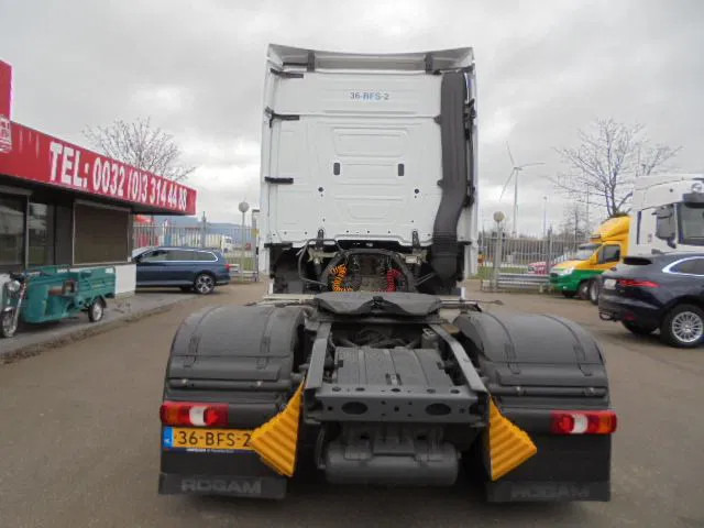 Mercedes-Benz Actros 1842 LS EUR6 - Влекач: снимка 5 Mercedes-Benz Actros 1842 LS EUR6 - Влекач: снимка 5