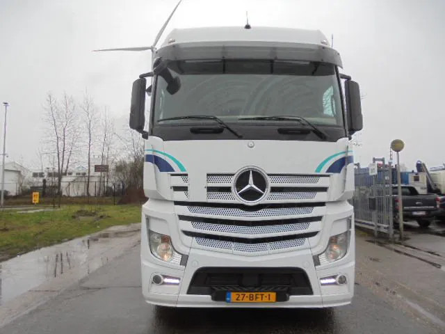 Mercedes-Benz Actros 1942 LS 4X2 - Влекач: снимка 2 Mercedes-Benz Actros 1942 LS 4X2 - Влекач: снимка 2