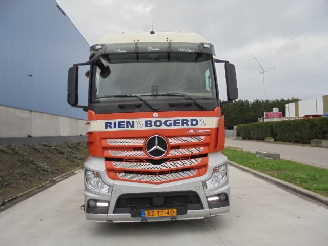 Mercedes-Benz Actros 1942 LS - Влекач: снимка 2 Mercedes-Benz Actros 1942 LS - Влекач: снимка 2