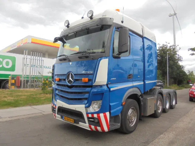Mercedes-Benz Actros 4158 8X4 180 TON NL KENTEKEN - Влекач: снимка 1 Mercedes-Benz Actros 4158 8X4 180 TON NL KENTEKEN - Влекач: снимка 1