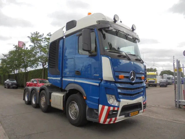 Mercedes-Benz Actros 4158 8X4 180 TON NL KENTEKEN - Влекач: снимка 3 Mercedes-Benz Actros 4158 8X4 180 TON NL KENTEKEN - Влекач: снимка 3