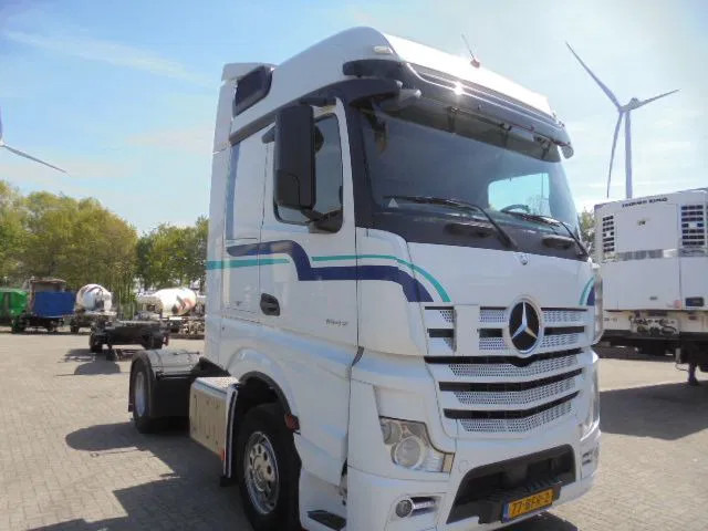 Mercedes-Benz Actros ACTROS 1842 - Влекач: снимка 2 Mercedes-Benz Actros ACTROS 1842 - Влекач: снимка 2