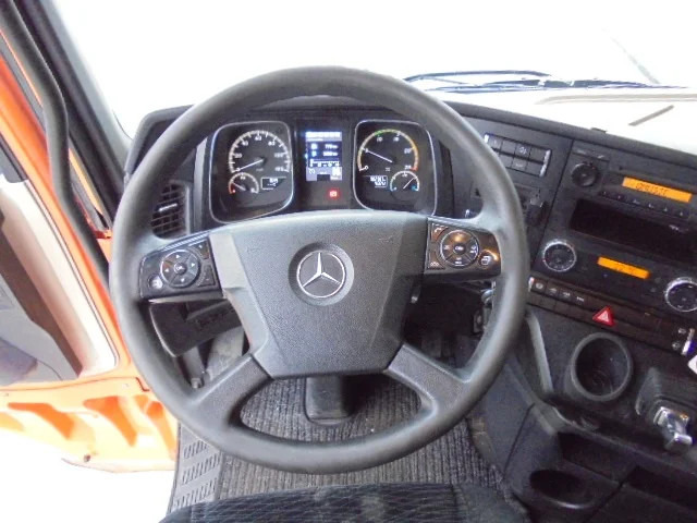 Влекач Mercedes-Benz Actros: снимка 16