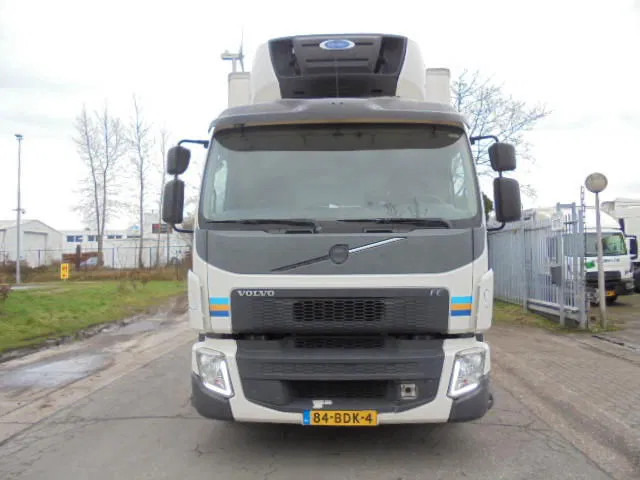Volvo FE 250 CHEREAU NL TRUCK - Изотермичен камион: снимка 2 Volvo FE 250 CHEREAU NL TRUCK - Изотермичен камион: снимка 2