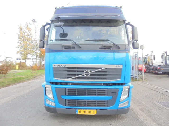Volvo FH 420 6X2 NL TRUCK - Камион с брезент: снимка 2 Volvo FH 420 6X2 NL TRUCK - Камион с брезент: снимка 2
