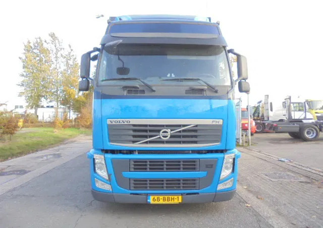 Volvo FH 420 6X2 NL TRUCK - Камион с брезент: снимка 2 Volvo FH 420 6X2 NL TRUCK - Камион с брезент: снимка 2
