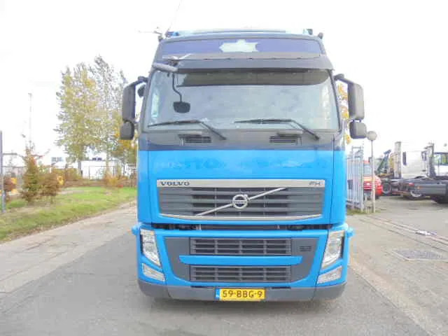 Volvo FH 420 6X2 NL TRUCK - Камион с брезент: снимка 2 Volvo FH 420 6X2 NL TRUCK - Камион с брезент: снимка 2