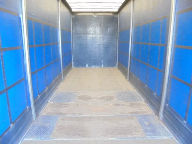 Volvo FH 460 6X2 NL TRUCK - Камион с брезент: снимка 5 Volvo FH 460 6X2 NL TRUCK - Камион с брезент: снимка 5