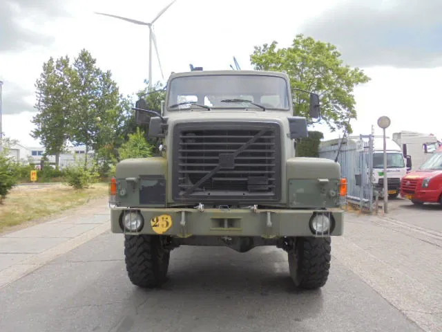 Volvo N 10 6X6 L + FASSI 3X IN STOCK - Бордови камион, Камион с кран: снимка 2 Volvo N 10 6X6 L + FASSI 3X IN STOCK - Бордови камион, Камион с кран: снимка 2