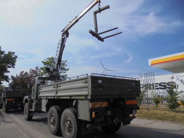 Камион с кран Volvo N 10 6X6 L + FASSI: снимка 19