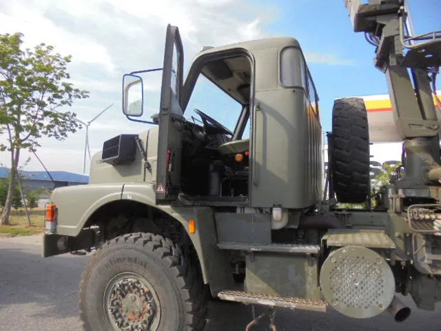 Камион с кран Volvo N 10 6X6 L + FASSI: снимка 8
