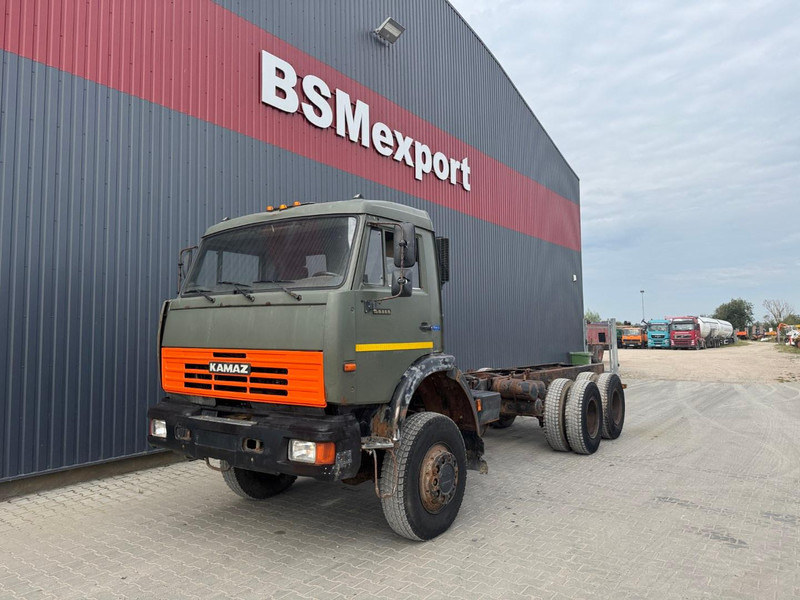 Kamaz 65111, 6x6 - Шаси кабина: снимка 1 Kamaz 65111, 6x6 - Шаси кабина: снимка 1