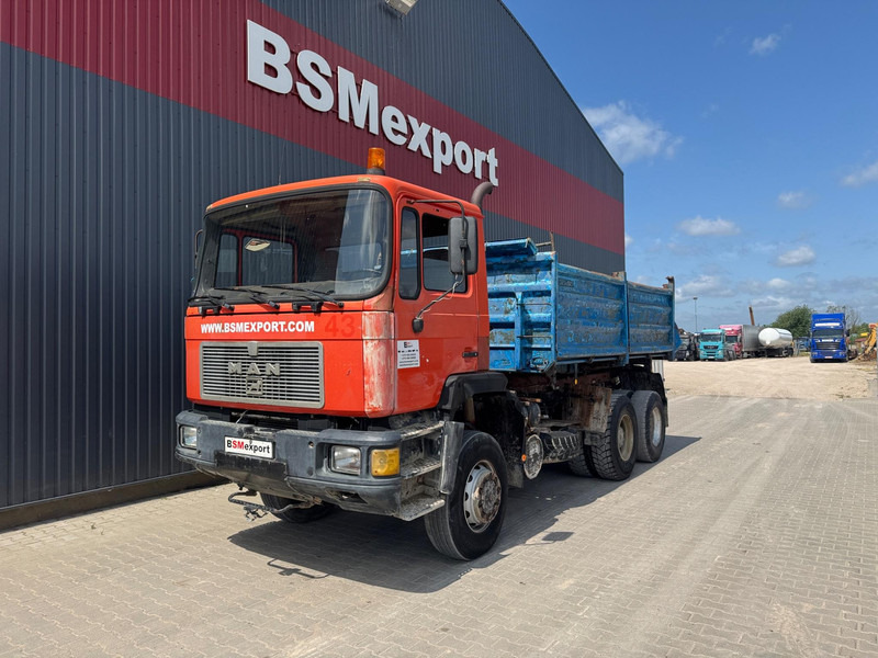 MAN 26.302, 6x6 - Самосвал камион: снимка 1 MAN 26.302, 6x6 - Самосвал камион: снимка 1