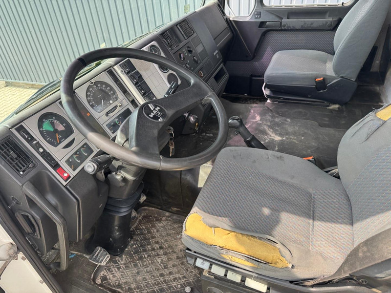 MAN 32.364 chassis truck - Шаси кабина: снимка 5 MAN 32.364 chassis truck - Шаси кабина: снимка 5
