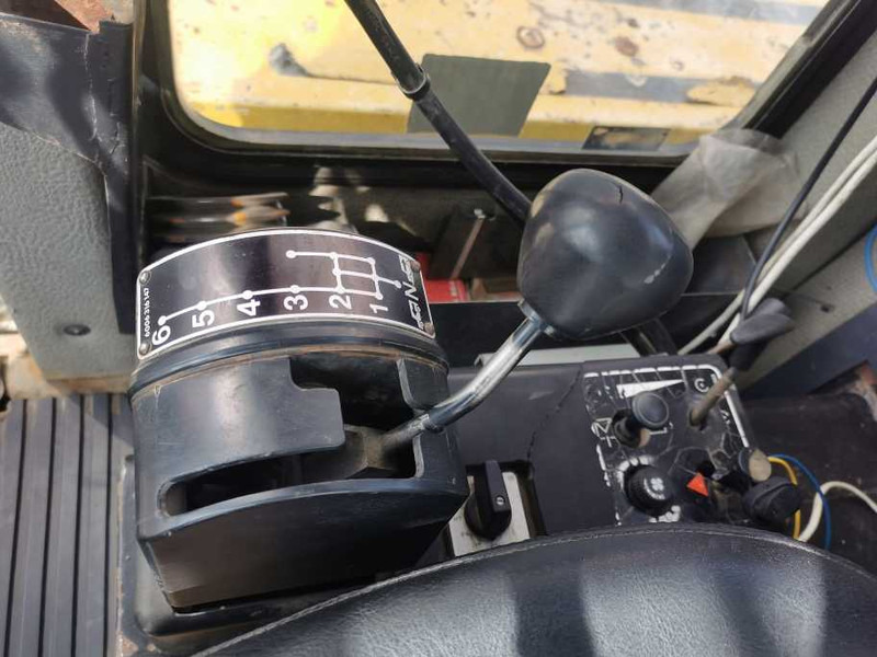 Грейдер O & K F206 6x6: снимка 10