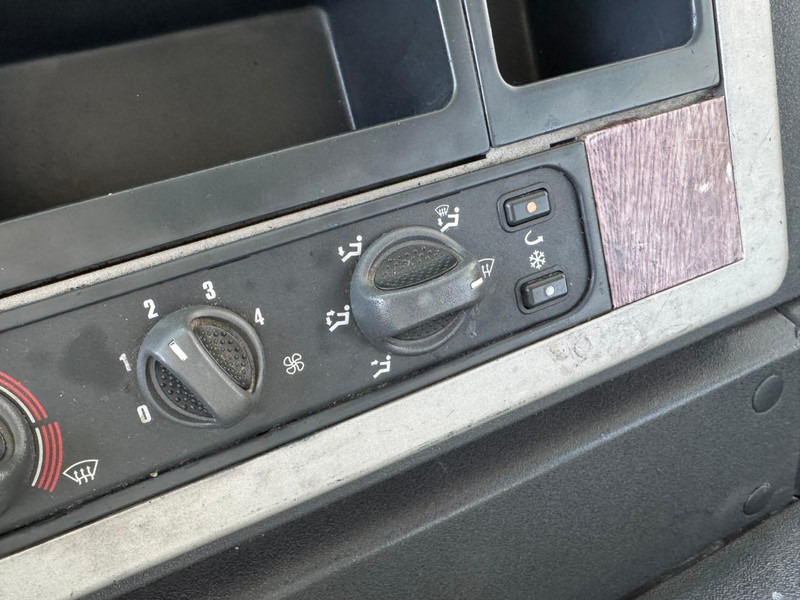 Влекач Iveco Stralis 440s42: снимка 11 Влекач Iveco Stralis 440s42: снимка 11