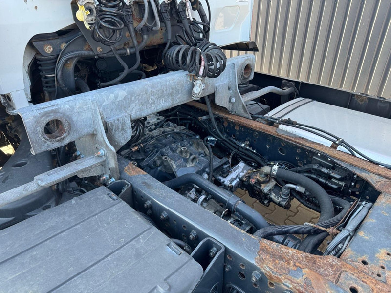 Влекач Iveco Stralis 440s42: снимка 16 Влекач Iveco Stralis 440s42: снимка 16