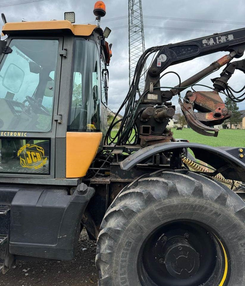JCB Fastrac 1115 - Трактор: снимка 5 JCB Fastrac 1115 - Трактор: снимка 5