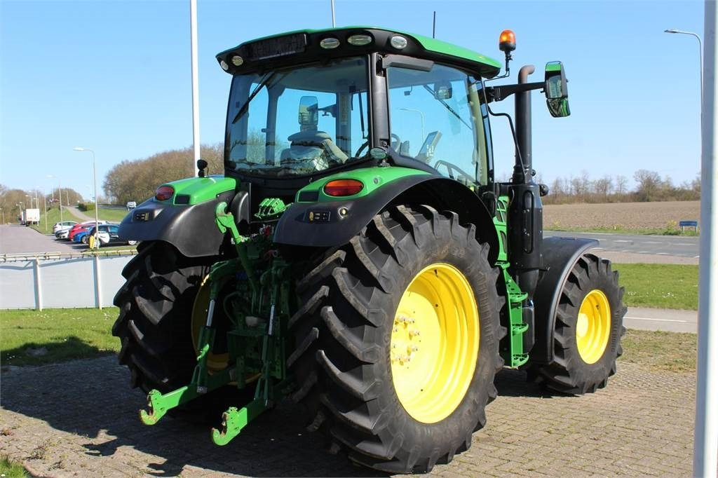 John Deere 6130R - Трактор: снимка 3 John Deere 6130R - Трактор: снимка 3