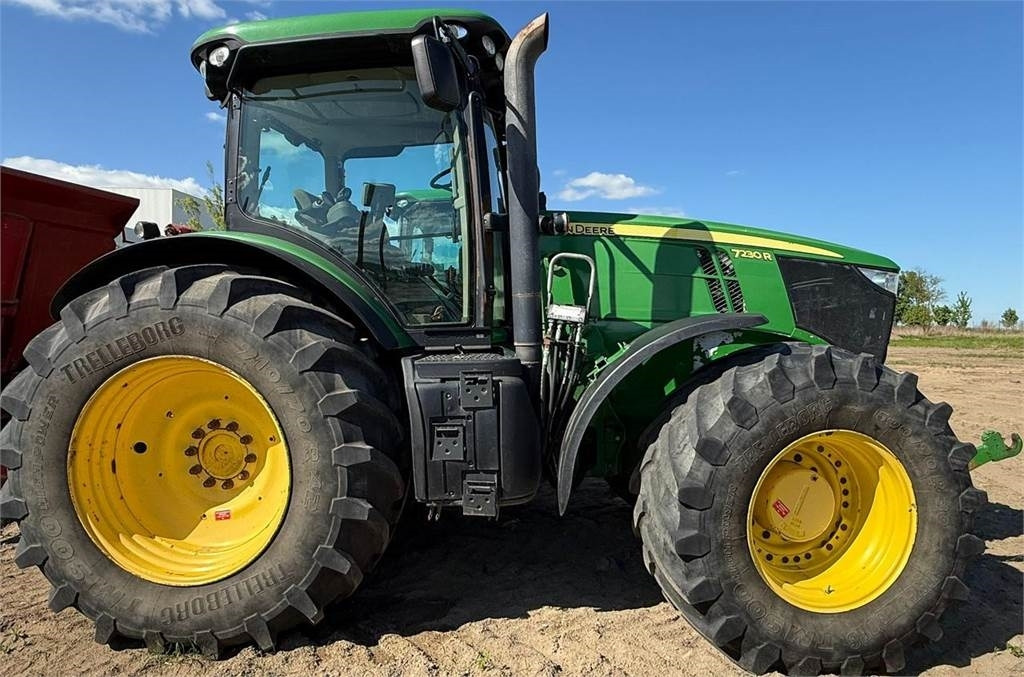 John Deere 7230R - Трактор: снимка 2 John Deere 7230R - Трактор: снимка 2