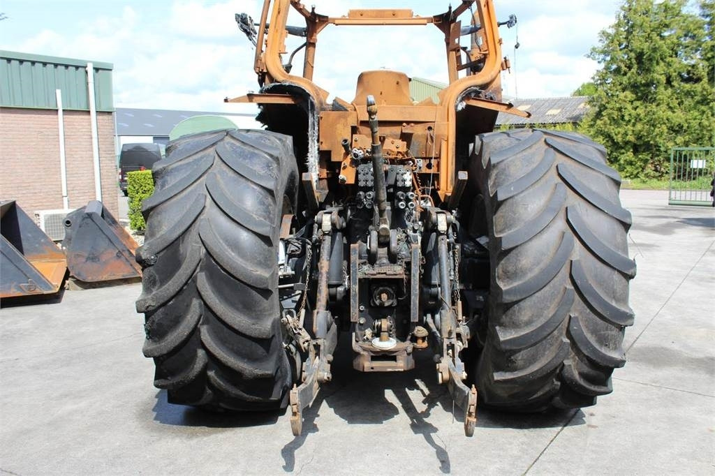 New Holland T7030 - Трактор: снимка 4 New Holland T7030 - Трактор: снимка 4