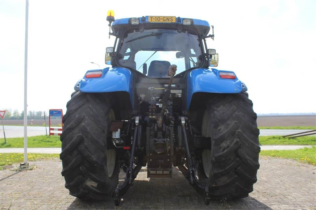 New Holland T7050 - Трактор: снимка 5 New Holland T7050 - Трактор: снимка 5