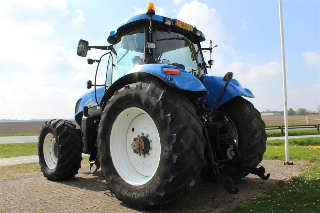 New Holland T7050 - Трактор: снимка 4 New Holland T7050 - Трактор: снимка 4
