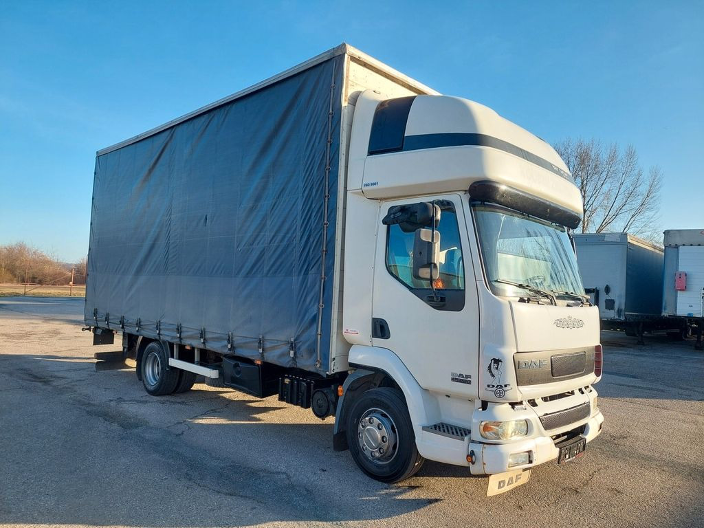 DAF FA LF 45.220 E12 4x2 DAF FA LF 45.220 E12 4x2 - Камион с брезент: снимка 2 DAF FA LF 45.220 E12 4x2 DAF FA LF 45.220 E12 4x2 - Камион с брезент: снимка 2