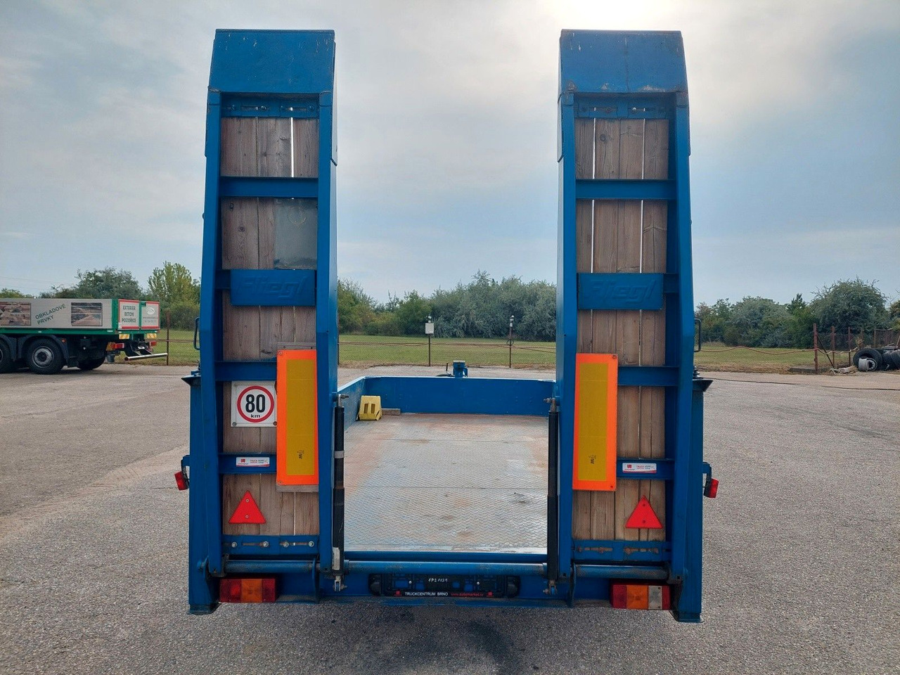 Fliegl TTS 89 W09 - Нискорамна площадка ремарке: снимка 5 Fliegl TTS 89 W09 - Нискорамна площадка ремарке: снимка 5