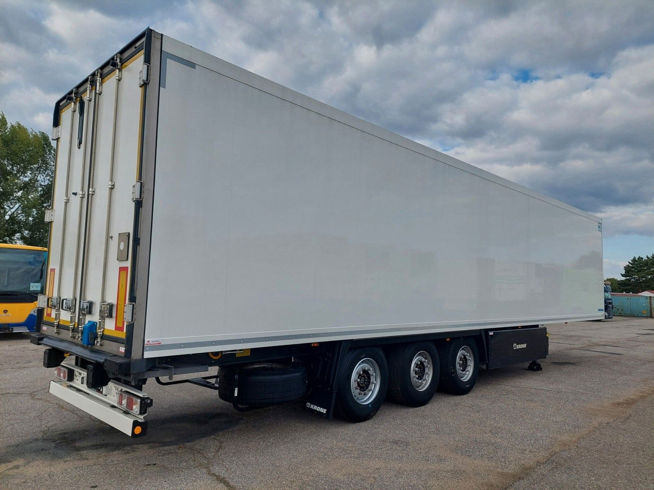 Krone SD Thermo King SLXi 300 - Рефрижератор полуремарке: снимка 4 Krone SD Thermo King SLXi 300 - Рефрижератор полуремарке: снимка 4