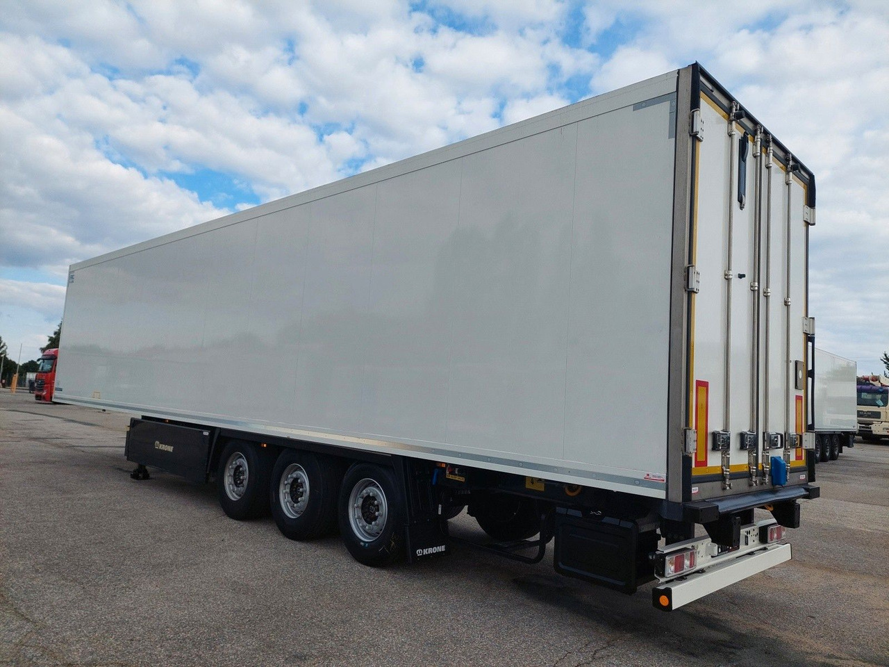 Krone SD Thermo King SLXi 300 - Рефрижератор полуремарке: снимка 3 Krone SD Thermo King SLXi 300 - Рефрижератор полуремарке: снимка 3