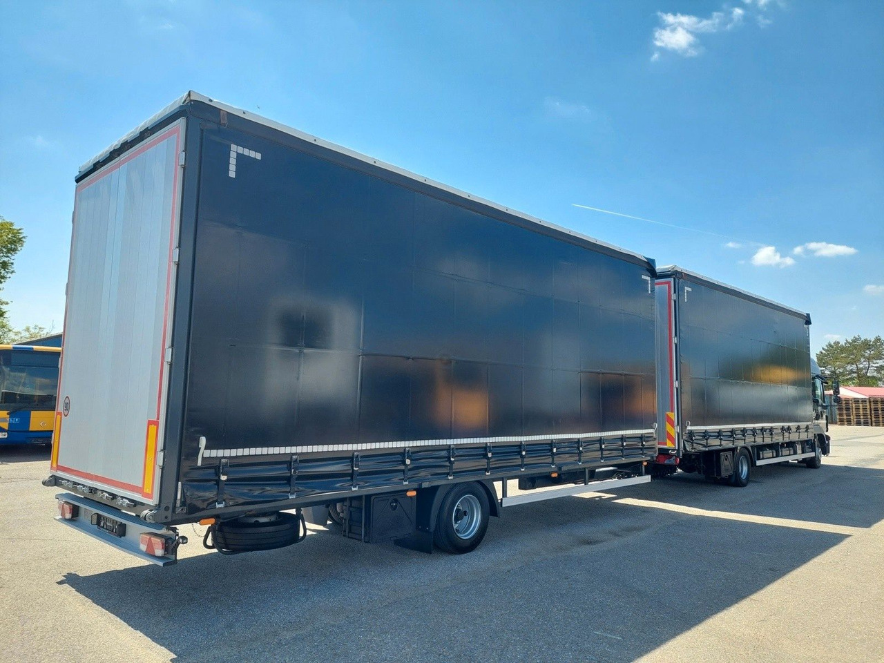 MAN TGL 12.250 BL 4x2 + Anhänger KONAR 38 Paletten - Камион с брезент: снимка 4 MAN TGL 12.250 BL 4x2 + Anhänger KONAR 38 Paletten - Камион с брезент: снимка 4