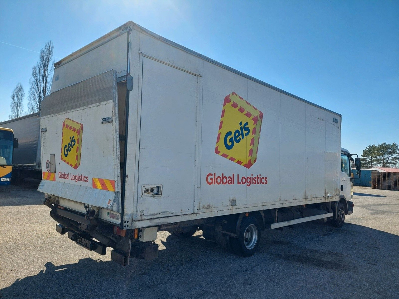 MAN TGL 7.180 4X2 BL - Лекотоварен автомобил фургон: снимка 4 MAN TGL 7.180 4X2 BL - Лекотоварен автомобил фургон: снимка 4