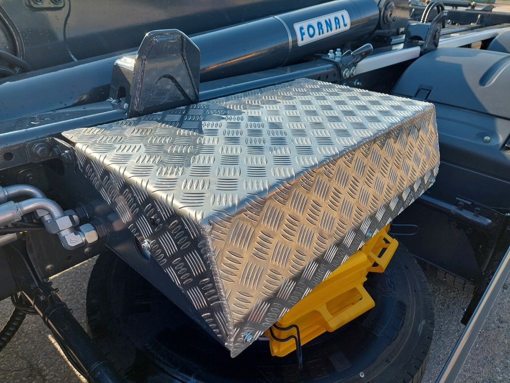 Лизинг на MAN TGS 33.480 6X4 BL  MAN TGS 33.480 6X4 BL: снимка 16