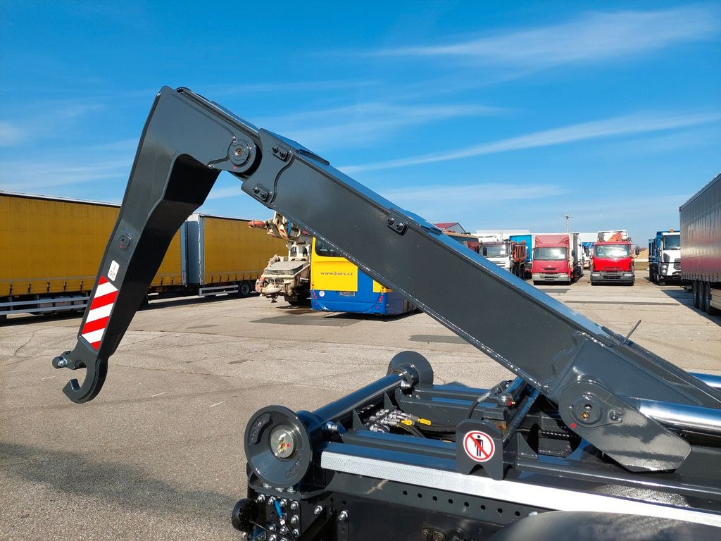 Лизинг на MAN TGS 33.480 6X4 BL  MAN TGS 33.480 6X4 BL: снимка 13