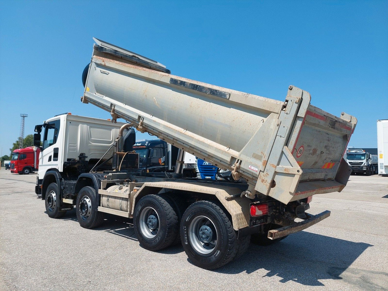 Scania G 450 B8X4HZ 8x4 Bordmatik - Самосвал камион: снимка 3 Scania G 450 B8X4HZ 8x4 Bordmatik - Самосвал камион: снимка 3