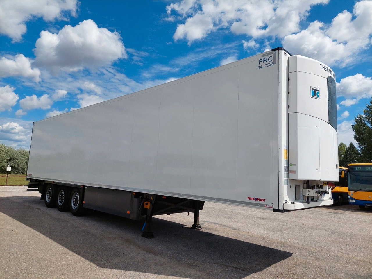 Schmitz Cargobull SKO24 ThermoKing SLXi 300 - Рефрижератор полуремарке: снимка 2 Schmitz Cargobull SKO24 ThermoKing SLXi 300 - Рефрижератор полуремарке: снимка 2