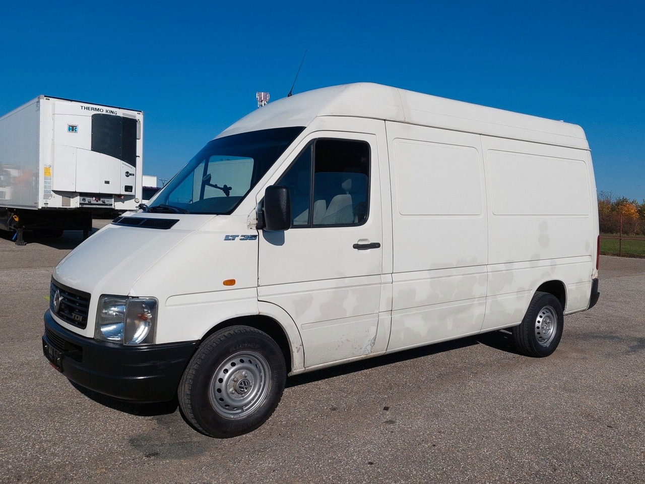 Volkswagen LT Kasten-Kombi 35 L2H2 Hochraum - Лекотоварен автомобил фургон: снимка 1 Volkswagen LT Kasten-Kombi 35 L2H2 Hochraum - Лекотоварен автомобил фургон: снимка 1