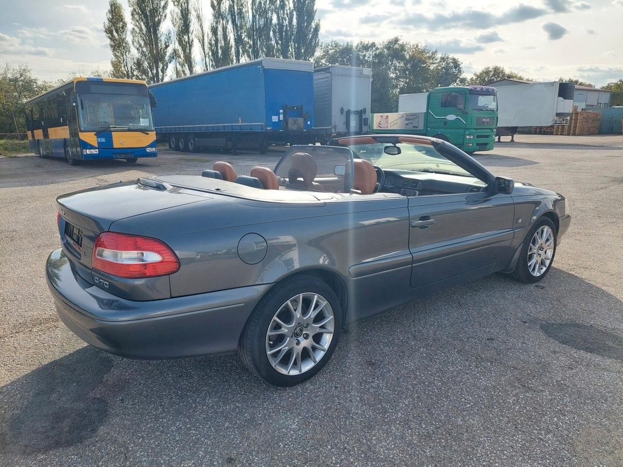 Volvo C70 Cabriolet 2.4 T - Кабриолет: снимка 4 Volvo C70 Cabriolet 2.4 T - Кабриолет: снимка 4