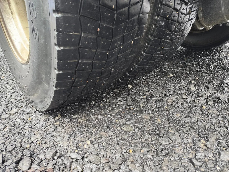 Камион цистерна За превоз на гориво Renault Premium 270 13500L FUEL / CARBURANT TRUCK - 5 COMP/ A LAMES: снимка 15 Камион цистерна За превоз на гориво Renault Premium 270 13500L FUEL / CARBURANT TRUCK - 5 COMP/ A LAMES: снимка 15