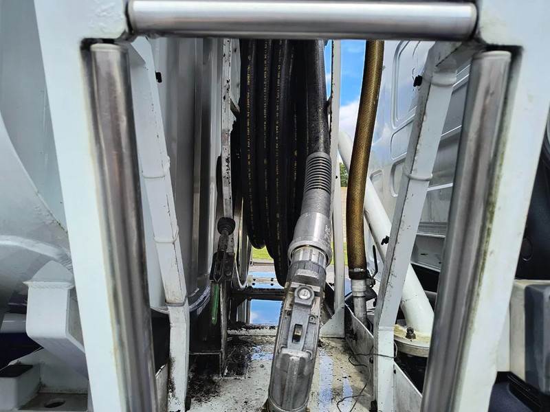 Камион цистерна За превоз на гориво Renault Premium 310 DXI - CARBURANT / FUEL 13500L - 4 COMP: снимка 12