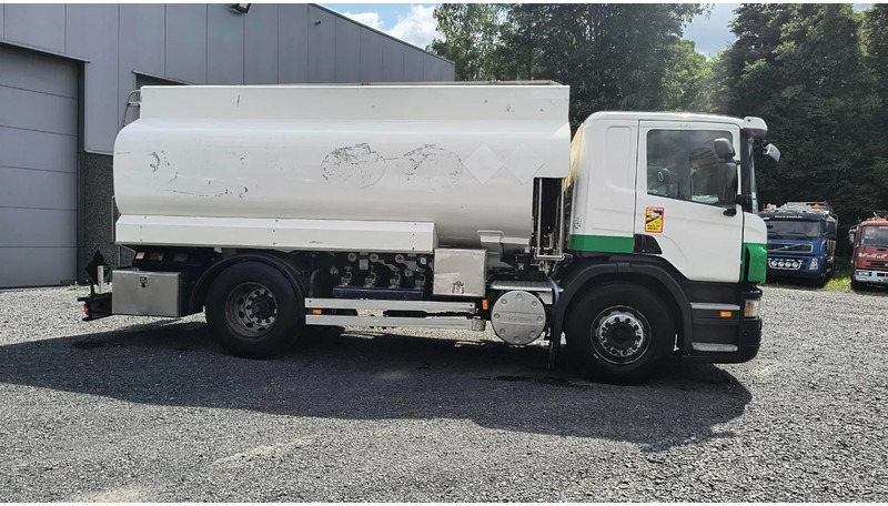Scania P280 MANUAL GEARBOX- TANK 14000L- RETARDER - Камион цистерна: снимка 3 Scania P280 MANUAL GEARBOX- TANK 14000L- RETARDER - Камион цистерна: снимка 3