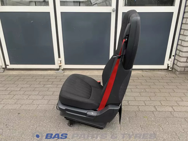 DAF CF Euro 6 - Седалка за Камион: снимка 2 DAF CF Euro 6 - Седалка за Камион: снимка 2
