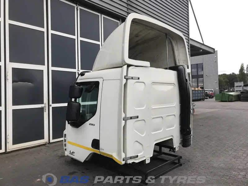 DAF LF Euro 6 - Кабина и интериор за Камион: снимка 3 DAF LF Euro 6 - Кабина и интериор за Камион: снимка 3