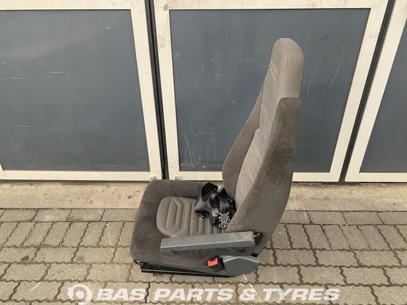 DAF LF45 Euro 4-5 Bijrijdersstoel DAF 1704235 - Седалка за Камион: снимка 2 DAF LF45 Euro 4-5 Bijrijdersstoel DAF 1704235 - Седалка за Камион: снимка 2