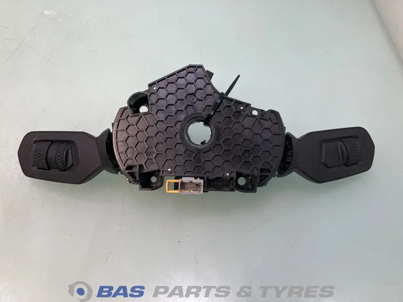 DAF Schakelaar Module DAF 2332192 - Табло за Камион: снимка 2 DAF Schakelaar Module DAF 2332192 - Табло за Камион: снимка 2