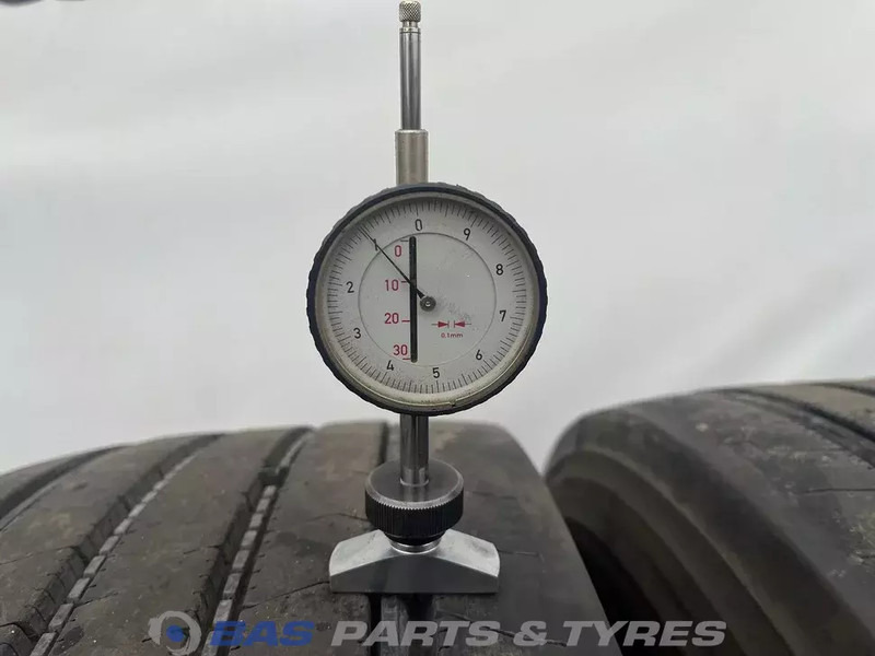 Firestone Firestone 315/70R22.5 FS422+ 154/150 M+S 3PMSF gebruikte set - Гума за Камион: снимка 3 Firestone Firestone 315/70R22.5 FS422+ 154/150 M+S 3PMSF gebruikte set - Гума за Камион: снимка 3